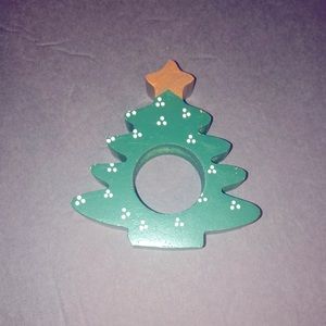 Set of 8 Wood Christmas Napkin Rings.